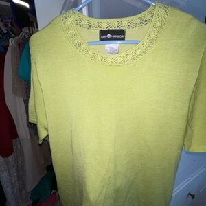 Green yellowish blouse sag harbor large